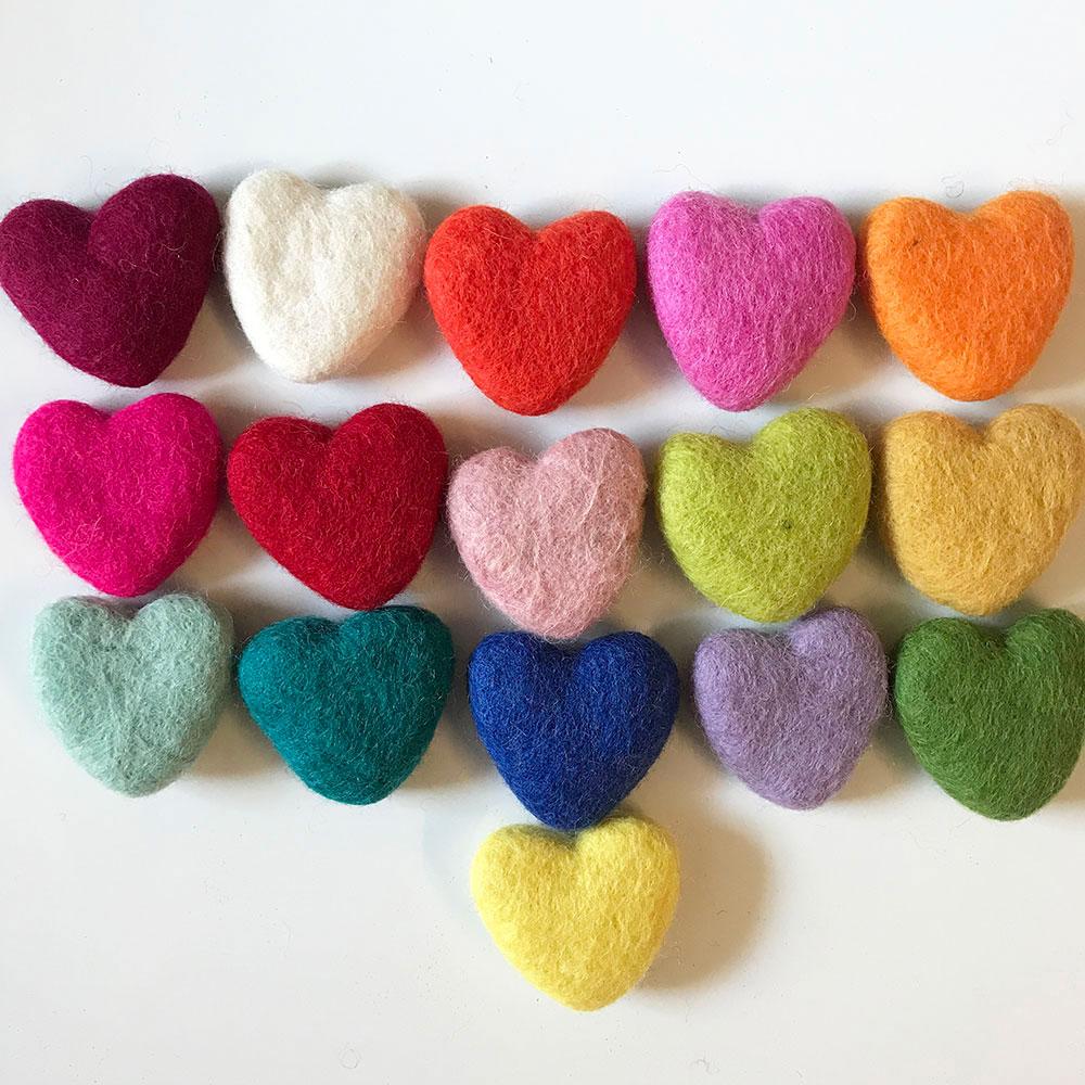 4cm 40mm Heart Shape Wool Felt Balls Beads 100% Natural Wool Felting Woolen  Felted Fabric for Home Decor Dream Catcher DIY Baby-Mobile Garland Crafts