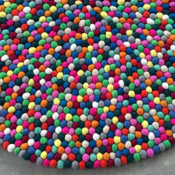 Round Felt Ball Rug - Over 40 Pom Pom Rug Designs. Create Your Own Rug ...